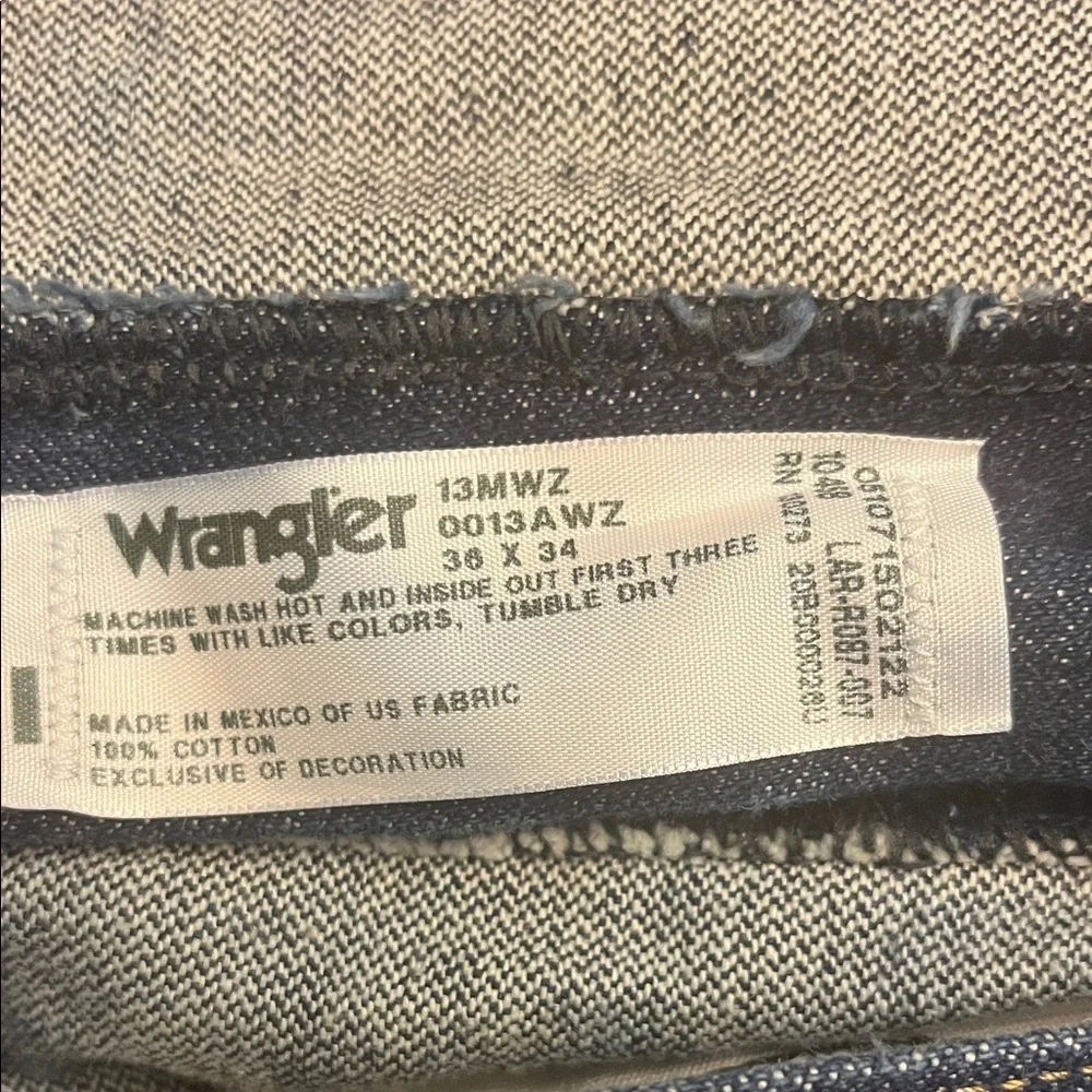 Wrangler Men's Dark Blue Jeans size 36X34